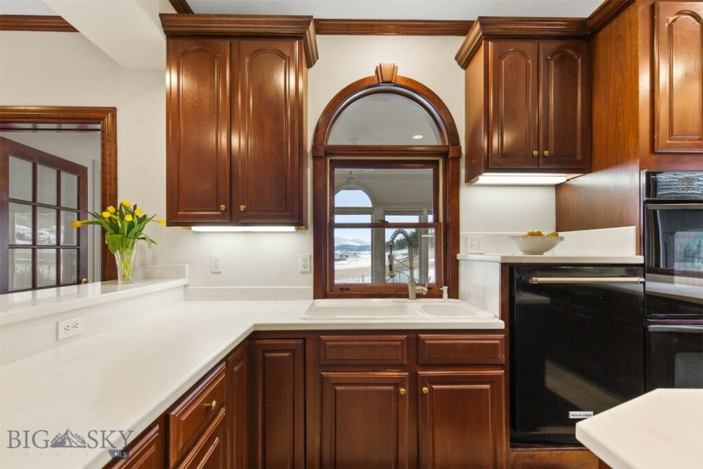 10423 Bridger Canyon Road, Bozeman MT 59715