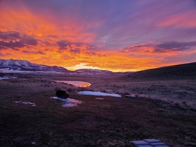 2249 Seitz E, Bozeman MT 59086