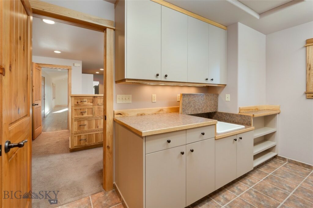 2355 Sawmill Road, Bozeman MT 59715