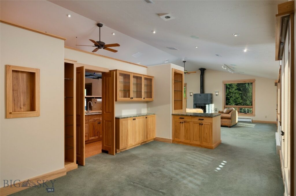2355 Sawmill Road, Bozeman MT 59715