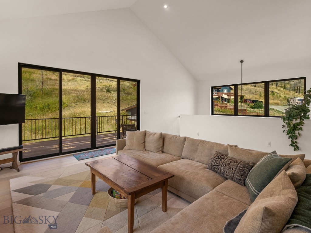 44 Midway Bridger Road, Bozeman MT 59715