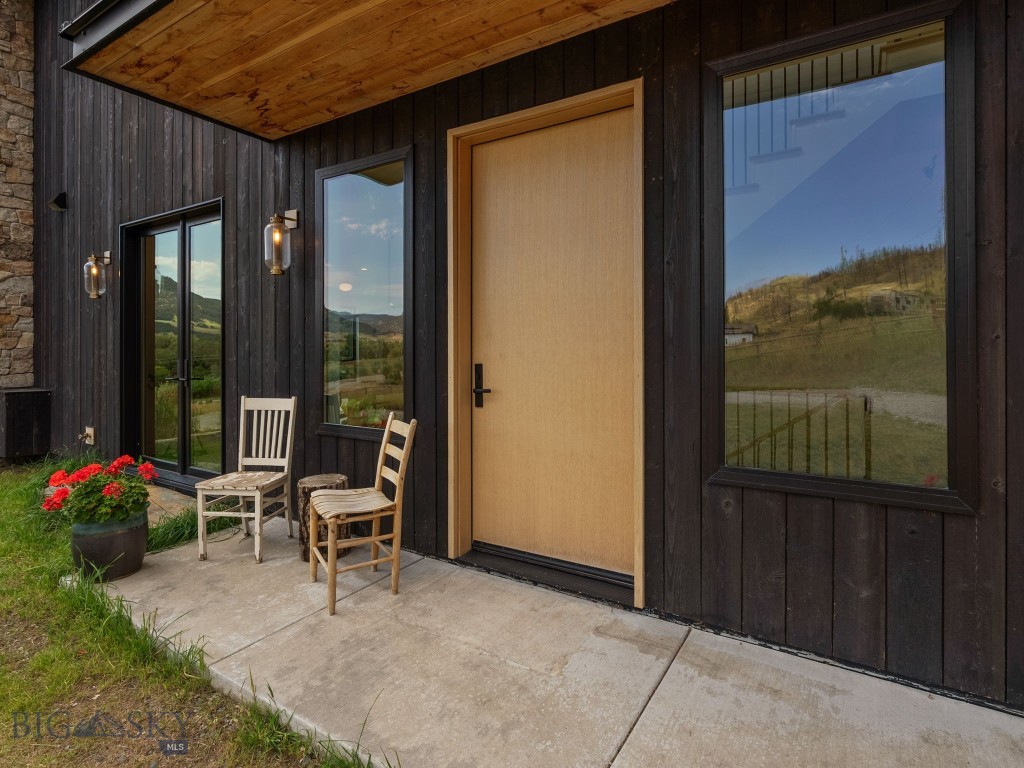 44 Midway Bridger Road, Bozeman MT 59715