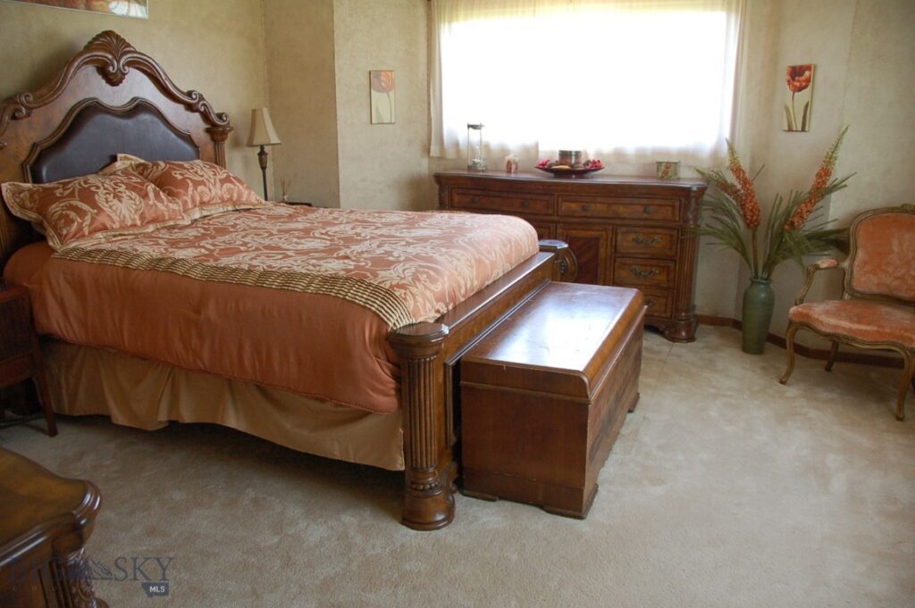 6008 Skyline Lane, Bozeman MT 59715