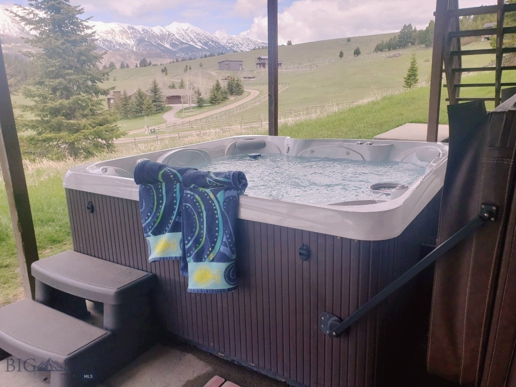 6008 Skyline Lane, Bozeman MT 59715