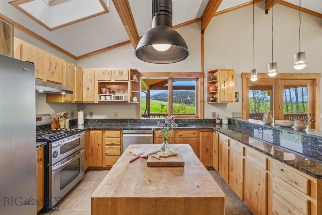 761 Sunny Bear Road, Bozeman MT 59715