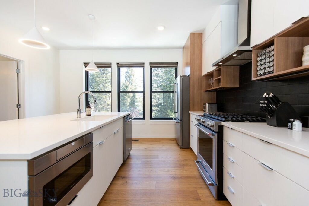 83 Bridger Pines Road, Bozeman MT 59715