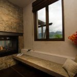 bridger-canyon-modern-rustic-ka-architecture-11