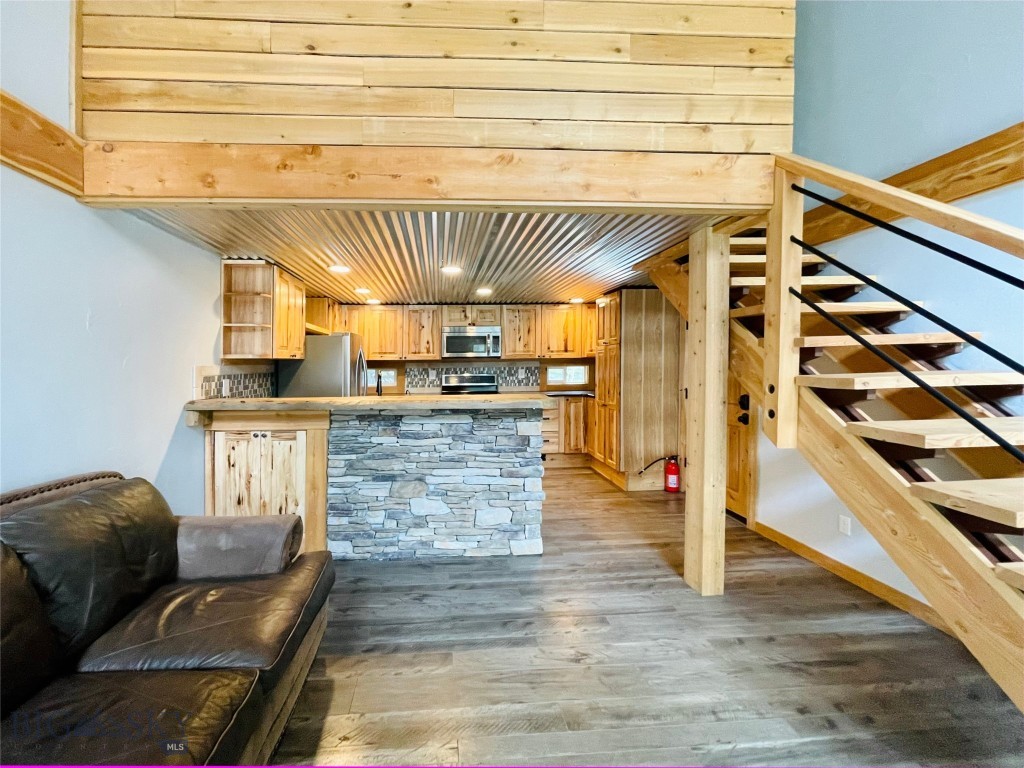 25 Bridger Pines Road, Bozeman MT 59715