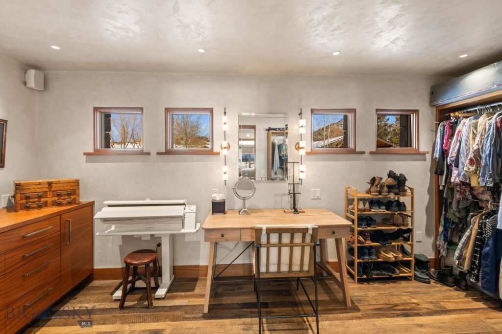 7180 Tepee Ridge Road, Bozeman MT 59715
