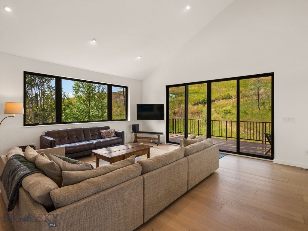 44 Midway Bridger Road, Bozeman MT 59715